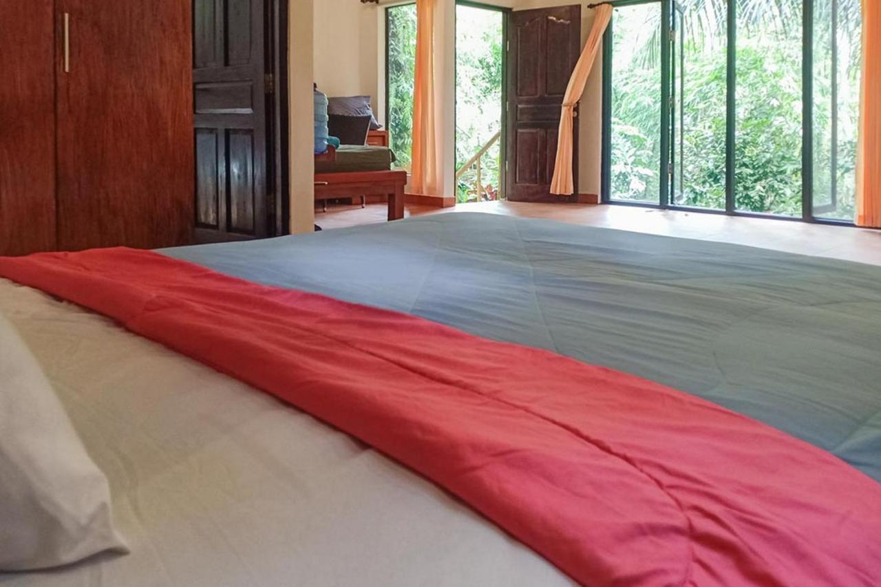 Shanti Toya Ashram Mambat Екстериор снимка