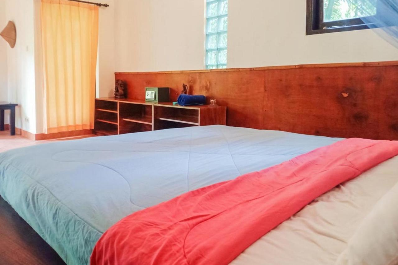 Shanti Toya Ashram Mambat Екстериор снимка
