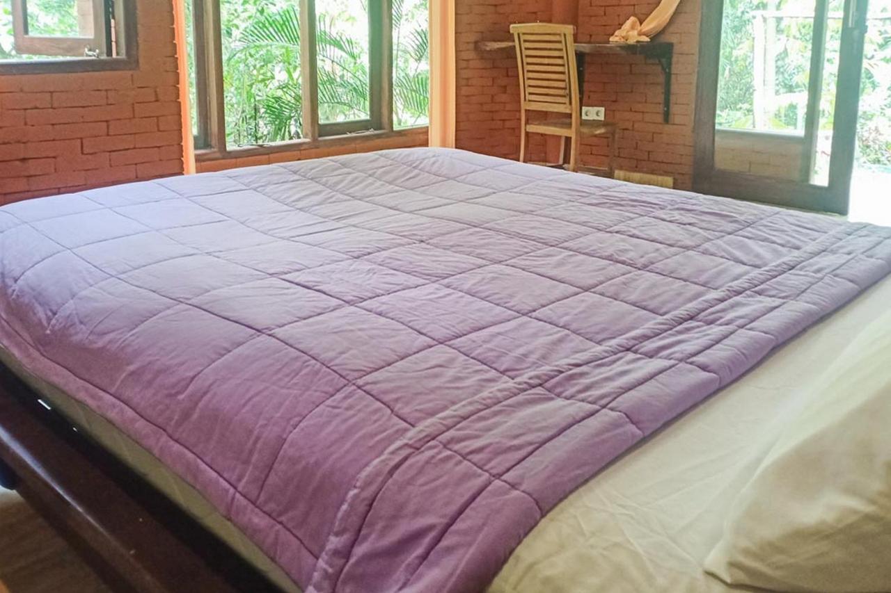 Shanti Toya Ashram Mambat Екстериор снимка